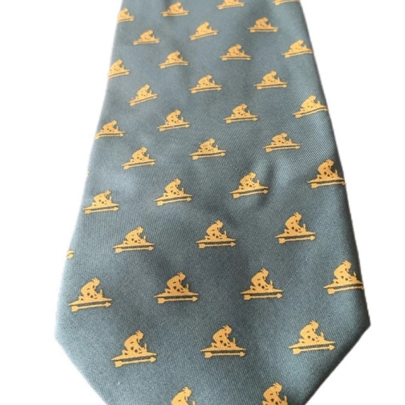Pre Owned Men’s Vineyard Vines Tie Necktie Green Gold Made In USA 100% Silk - Picture 2 of 6